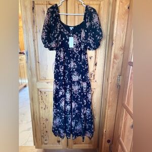 Baltic Born NWT Evelette Puffed Short Sleeve MIDI Dress Black Floral